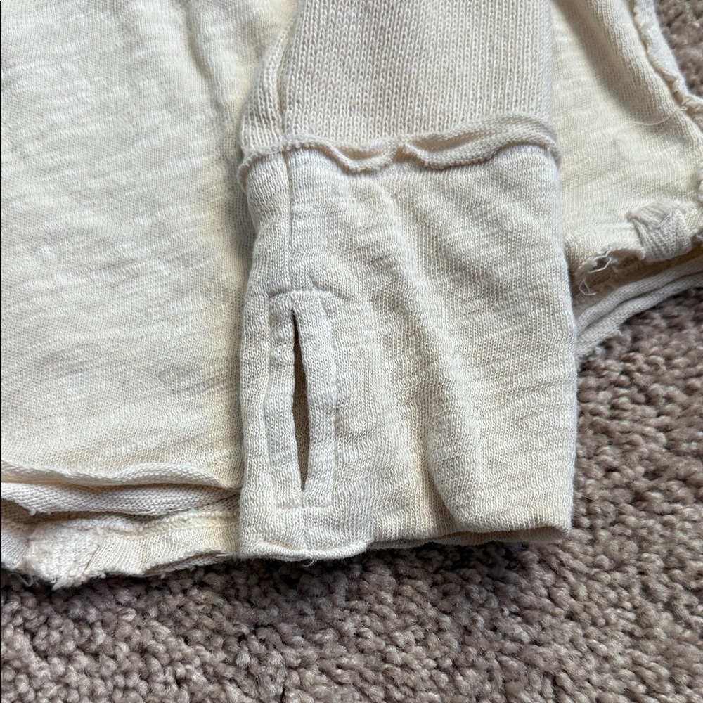 We The Free Women's Cream Long Sleeve Top Small - Picture 2 of 3